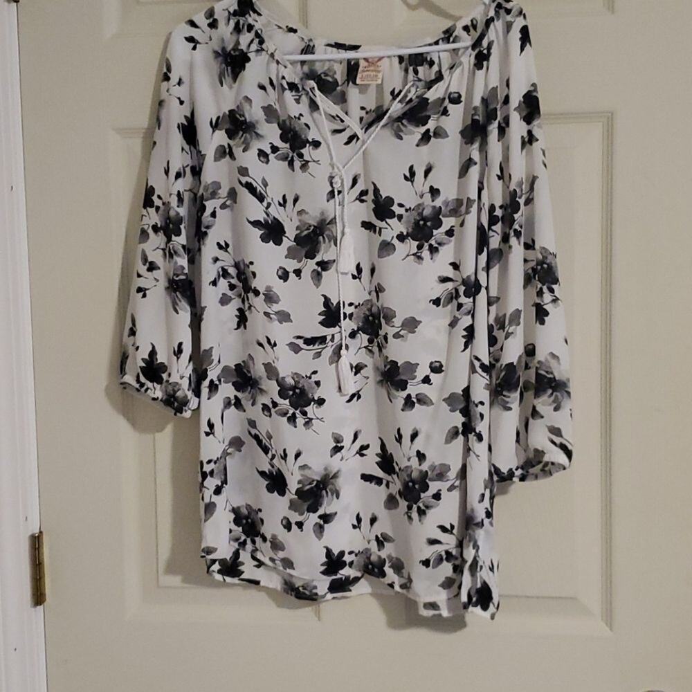 Faded glory blouse